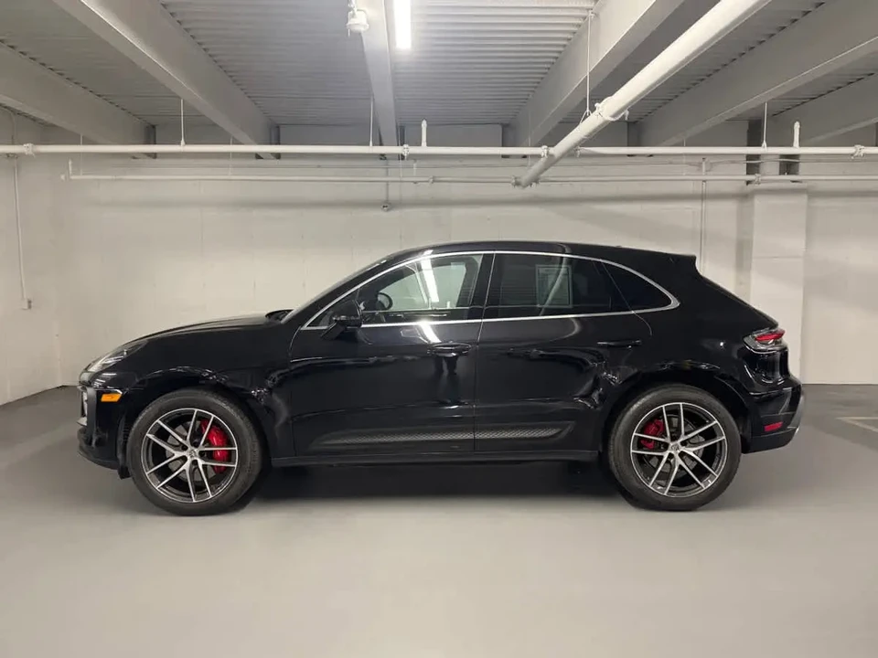 2024 Porsche Macan S - Image 2 of 8