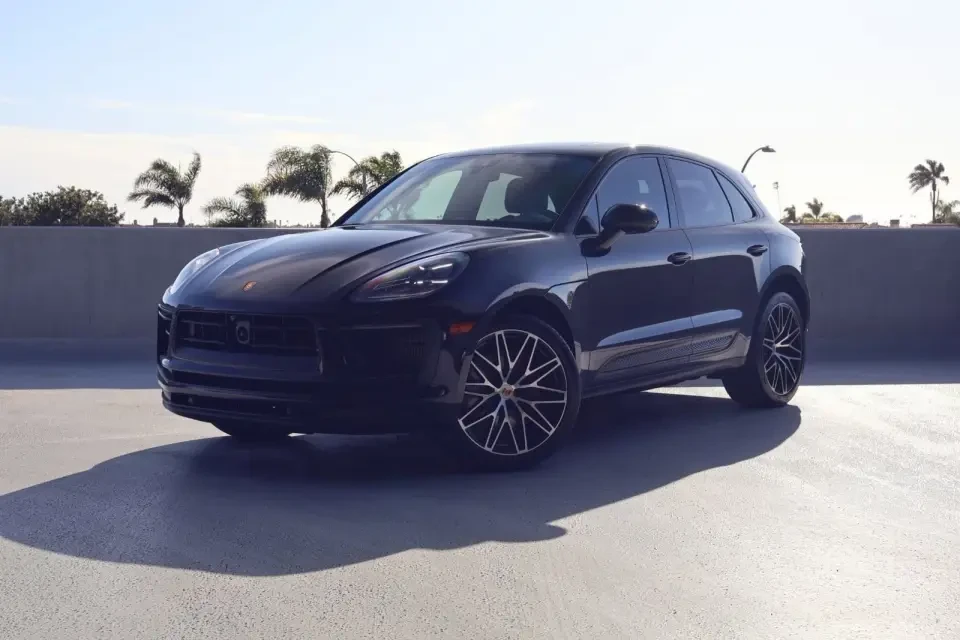 2024 Porsche Macan S - Image 12 of 13