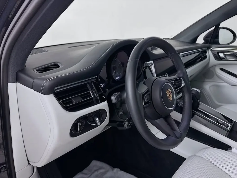 2024 Porsche Macan S - Image 4 of 13