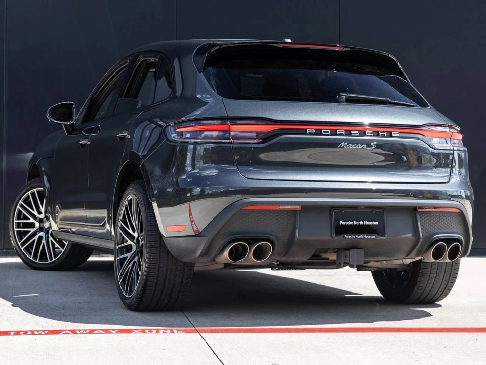 2024 Porsche Macan S - Image 3 of 5
