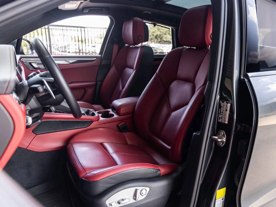 2024 Porsche Macan S - Image 5 of 5