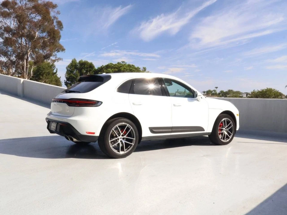 2024 Porsche Macan S - Image 4 of 5