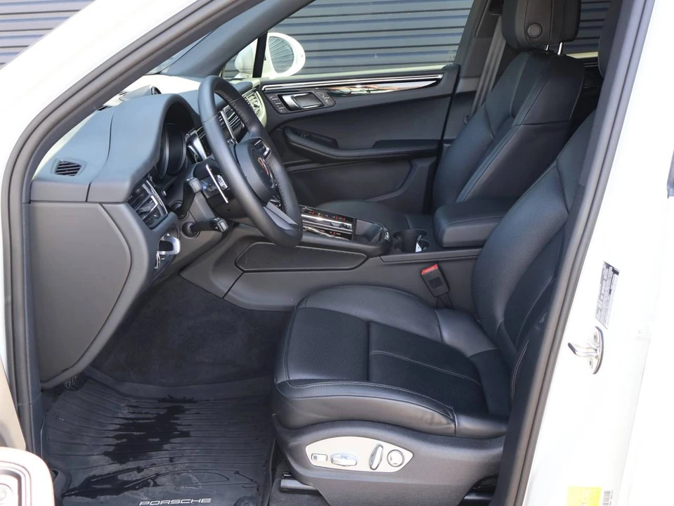 2024 Porsche Macan S - Image 5 of 5