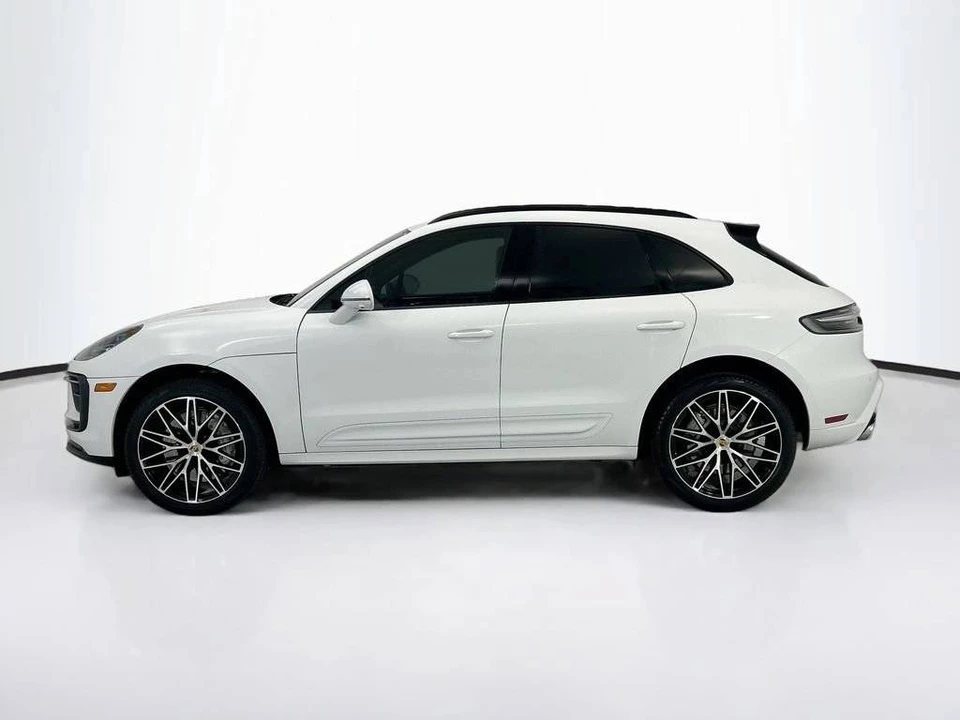 2024 Porsche Macan S - Image 2 of 5