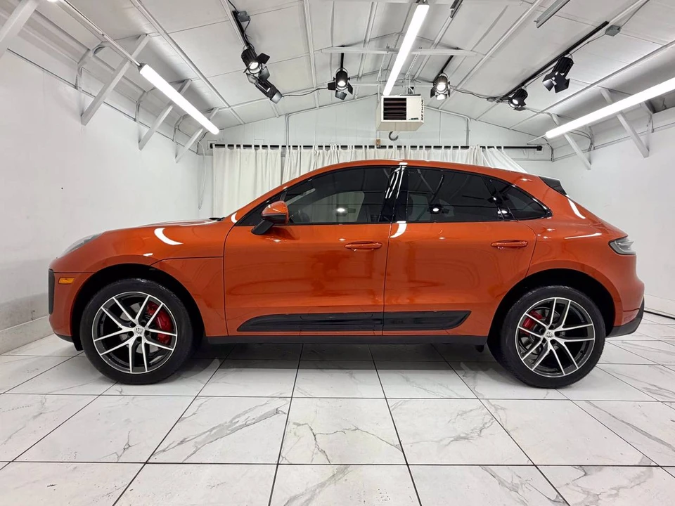 2024 Porsche Macan S - Image 2 of 5