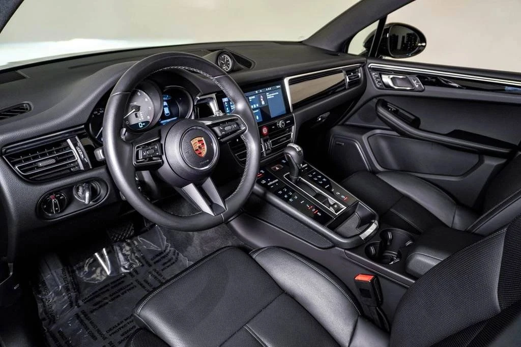 2024 Porsche Macan S - Image 4 of 5