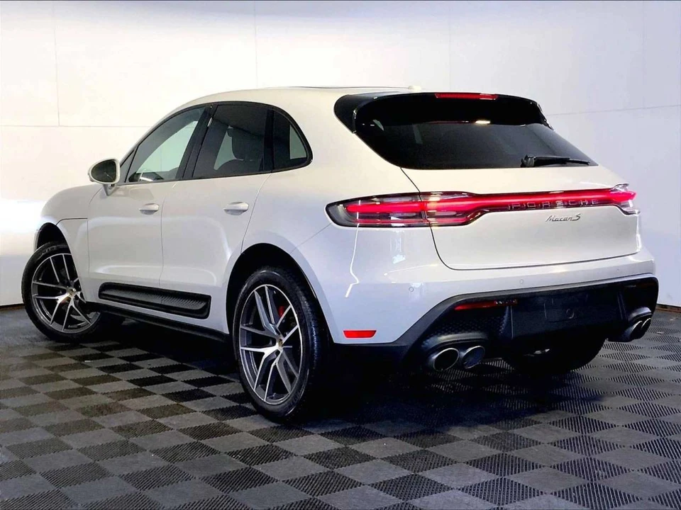 2024 Porsche Macan S - Image 3 of 5