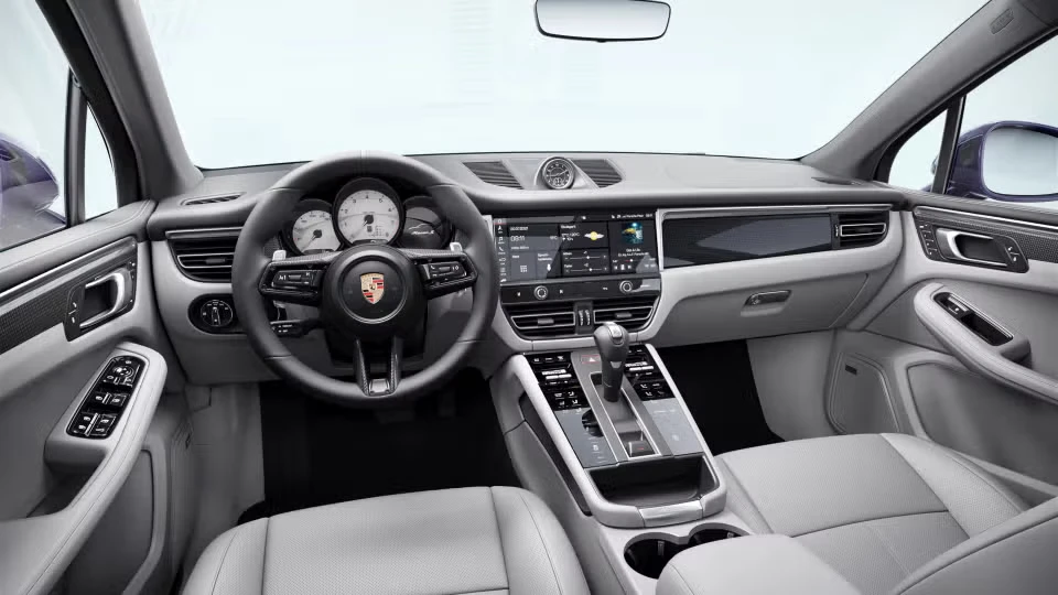 2024 Porsche Macan S - Image 27 of 30
