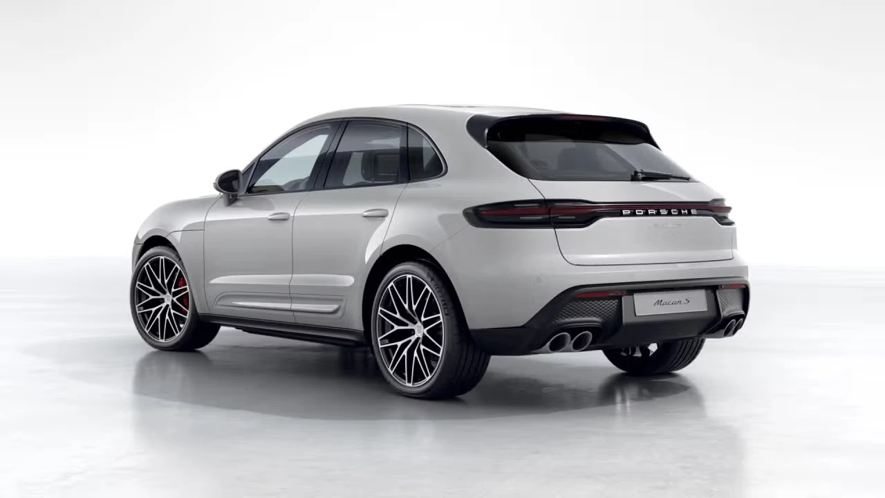 2024 Porsche Macan S - Image 20 of 30