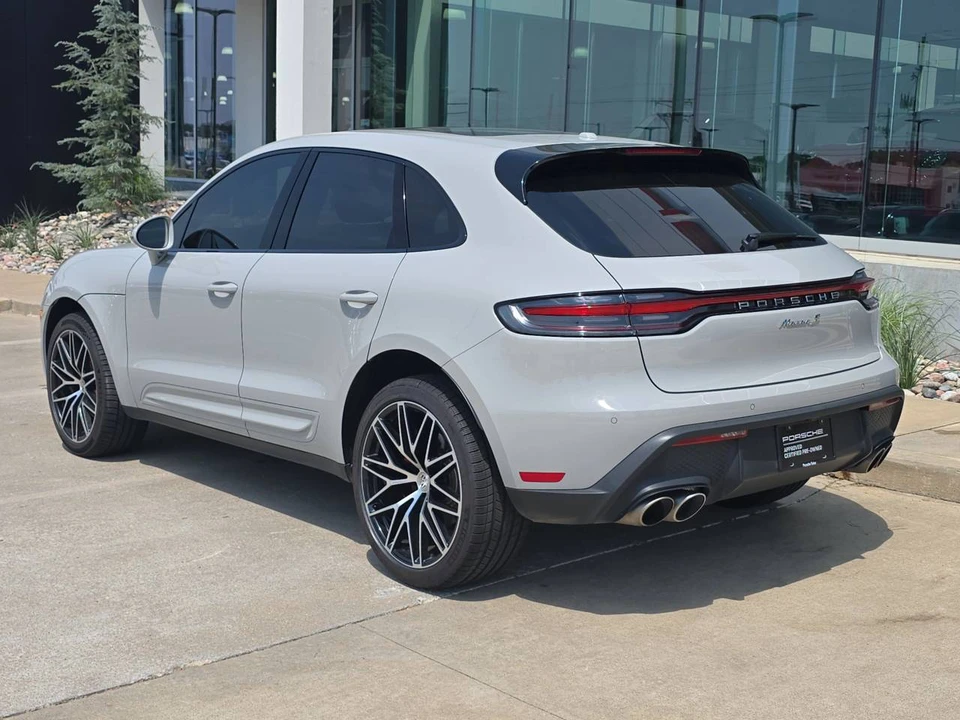 2024 Porsche Macan S - Image 3 of 5