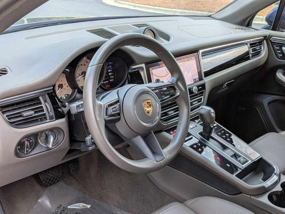 2024 Porsche Macan S - Image 4 of 5
