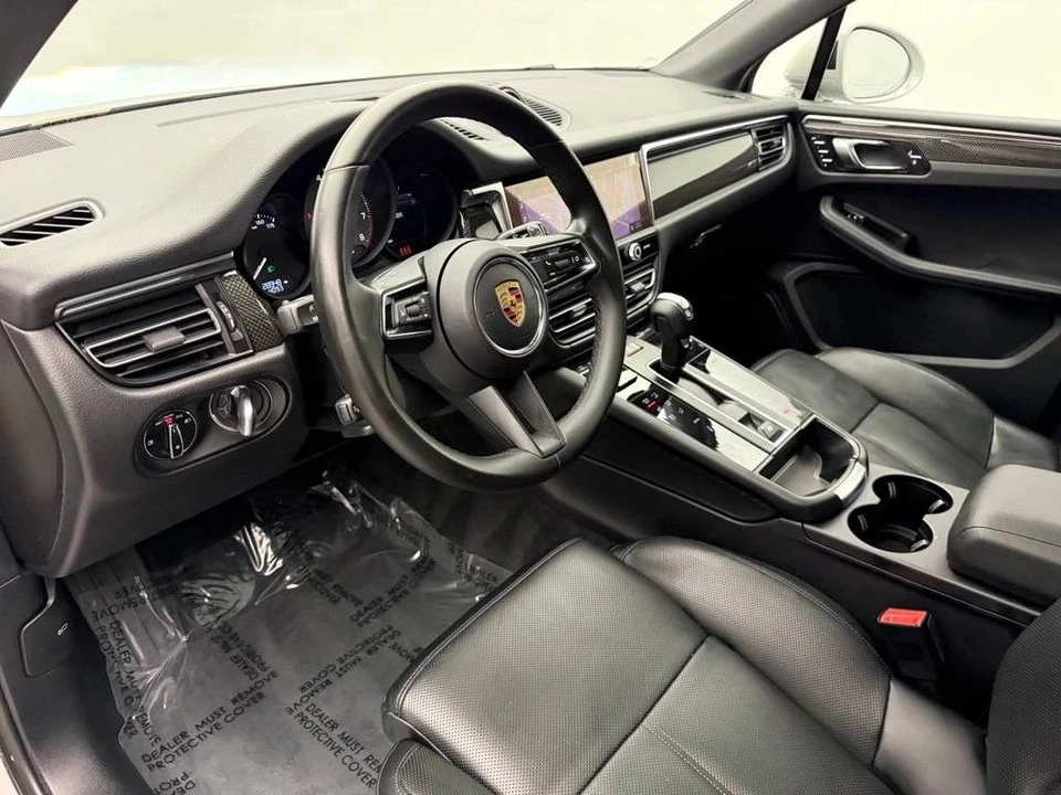 2024 Porsche Macan S - Image 4 of 5