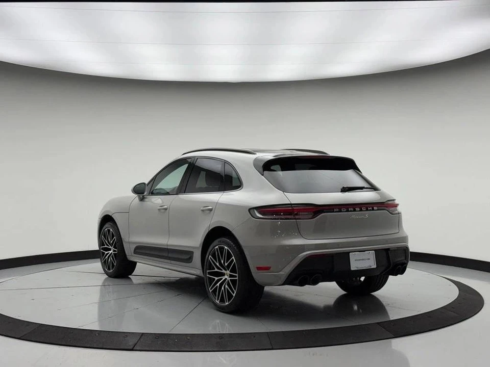 2024 Porsche Macan S - Image 3 of 5