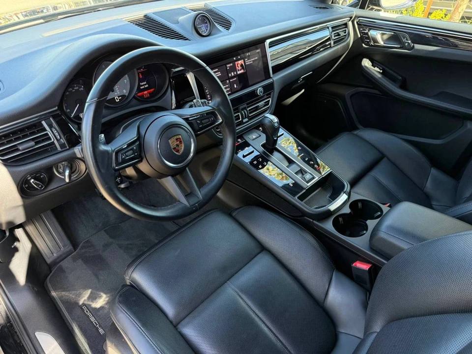 2024 Porsche Macan S - Image 4 of 5