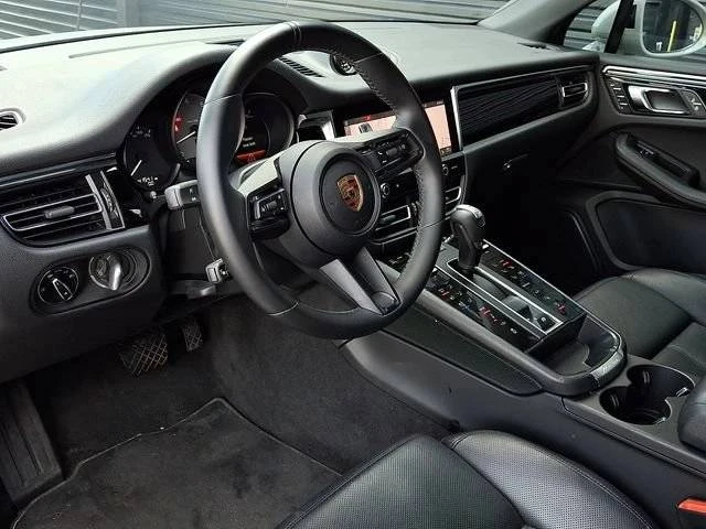 2024 Porsche Macan S - Image 4 of 5