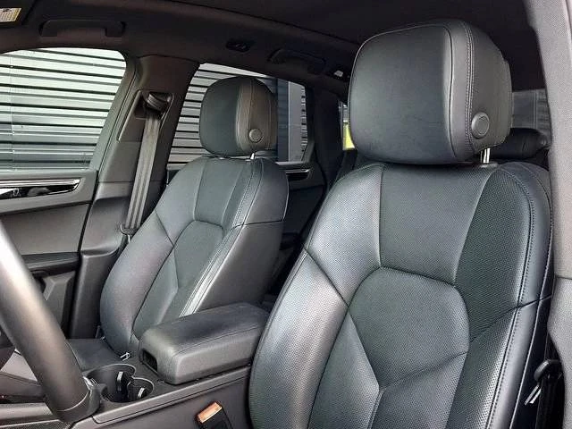 2024 Porsche Macan S - Image 5 of 5