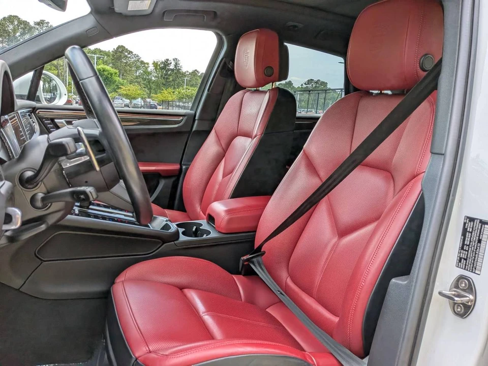 2024 Porsche Macan S - Image 5 of 5