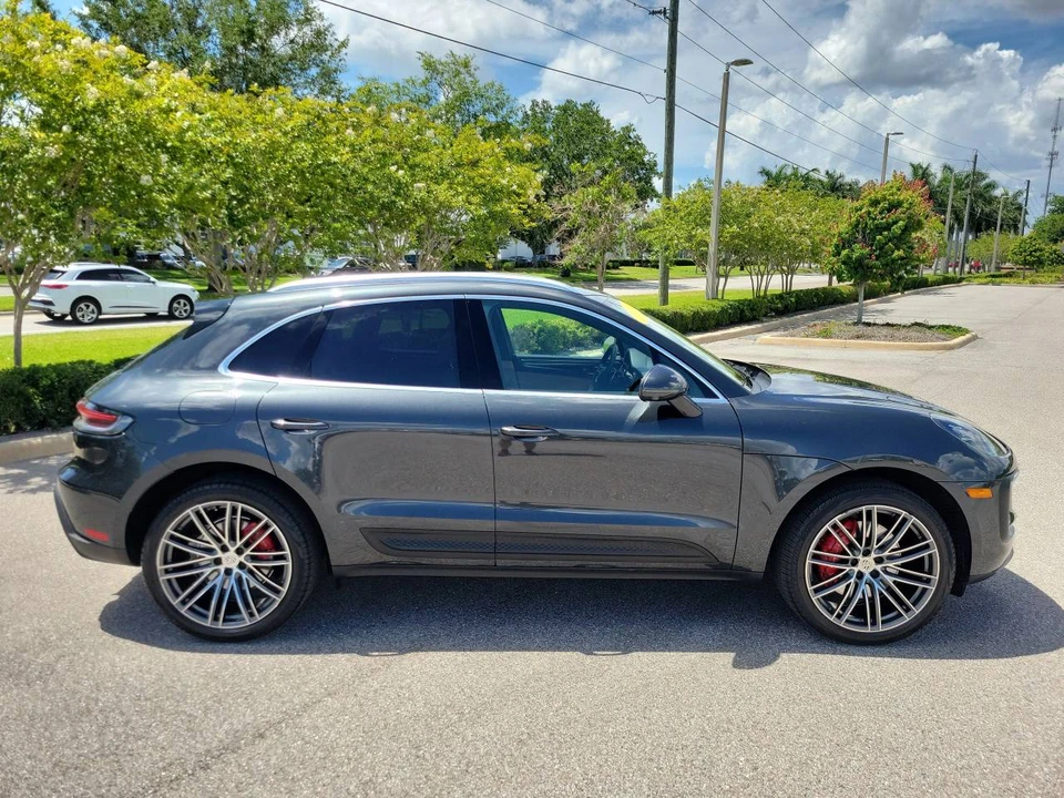 2024 Porsche Macan S - Image 3 of 5