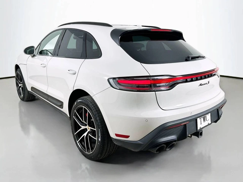 2024 Porsche Macan S - Image 3 of 5