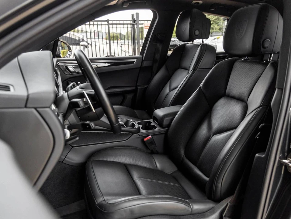 2024 Porsche Macan S - Image 5 of 5
