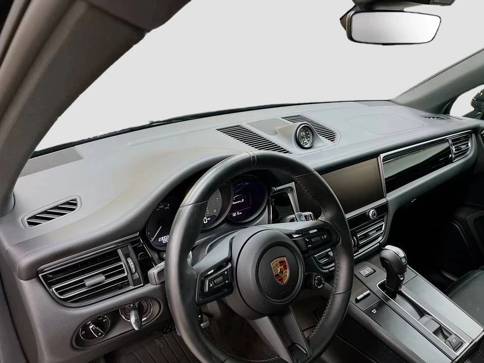 2024 Porsche Macan S - Image 4 of 5