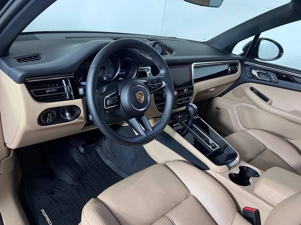 2024 Porsche Macan S - Image 4 of 5
