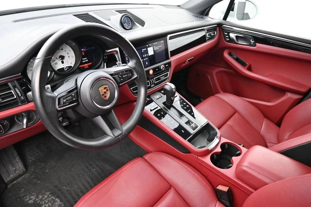 2024 Porsche Macan S - Image 4 of 5
