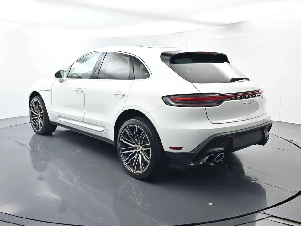 2024 Porsche Macan S - Image 3 of 5