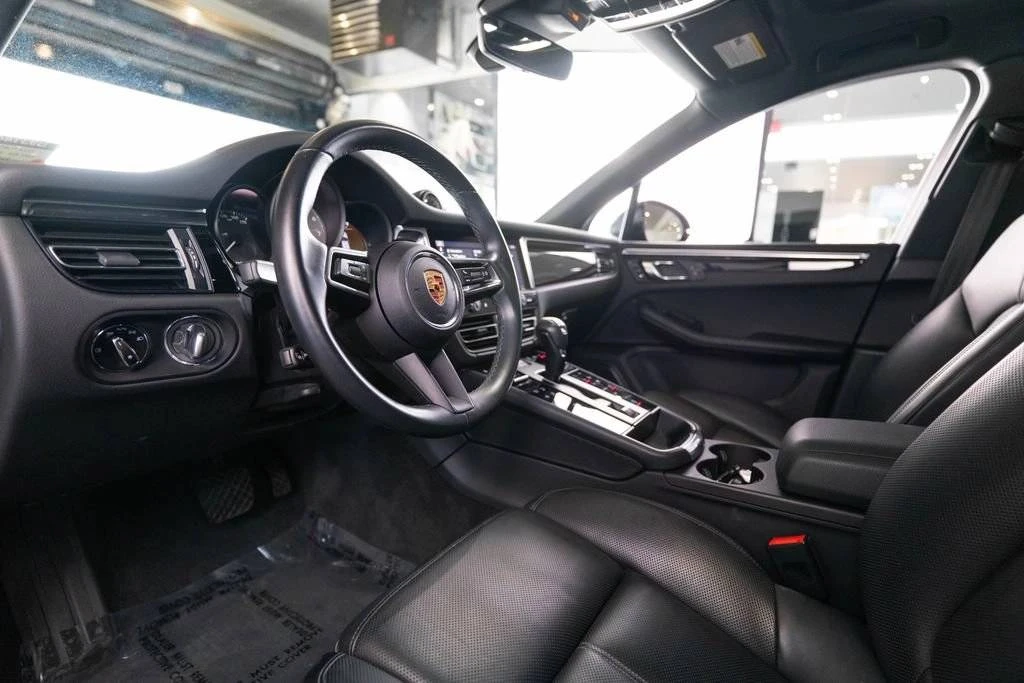 2024 Porsche Macan S - Image 4 of 5