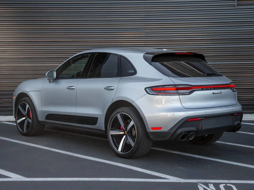 2024 Porsche Macan S - Image 3 of 5