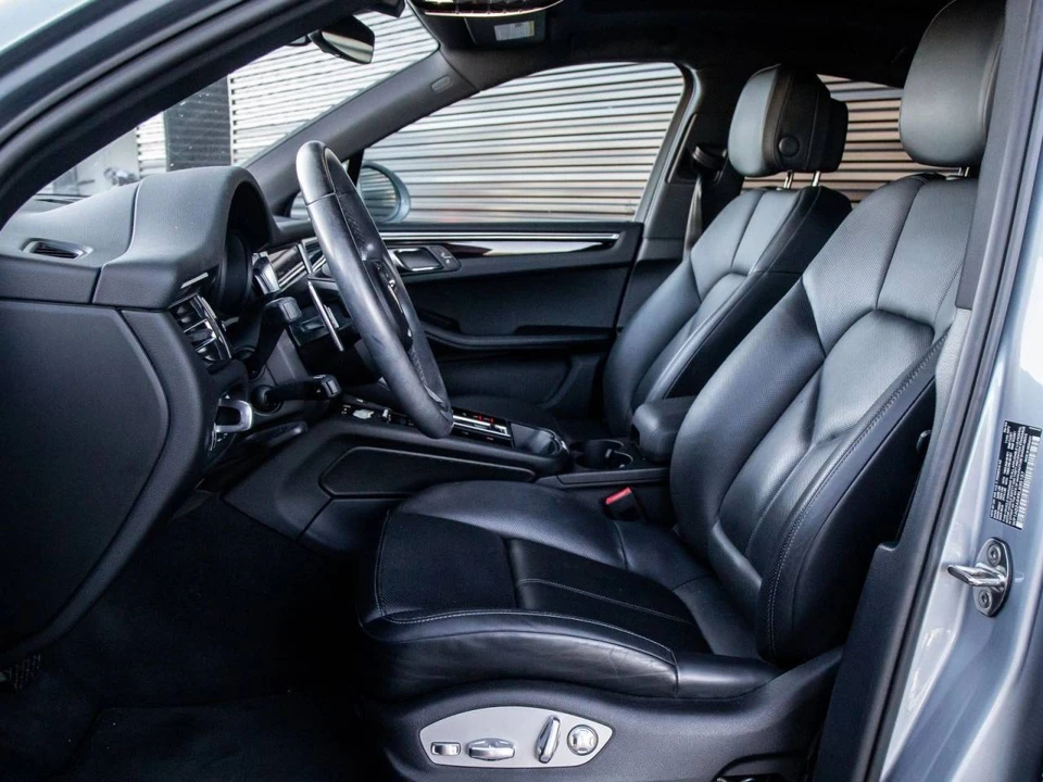 2024 Porsche Macan S - Image 5 of 5