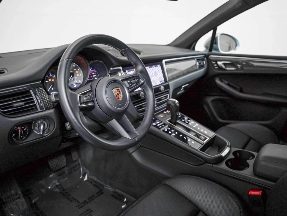 2024 Porsche Macan S - Image 4 of 5