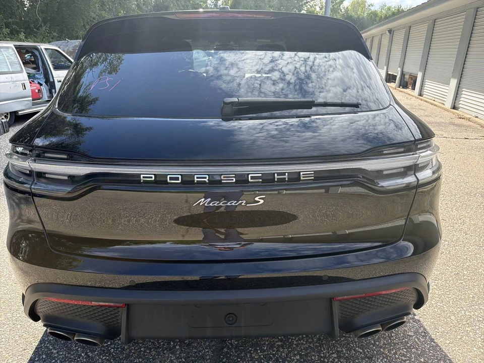 2024 Porsche Macan S - Image 4 of 5
