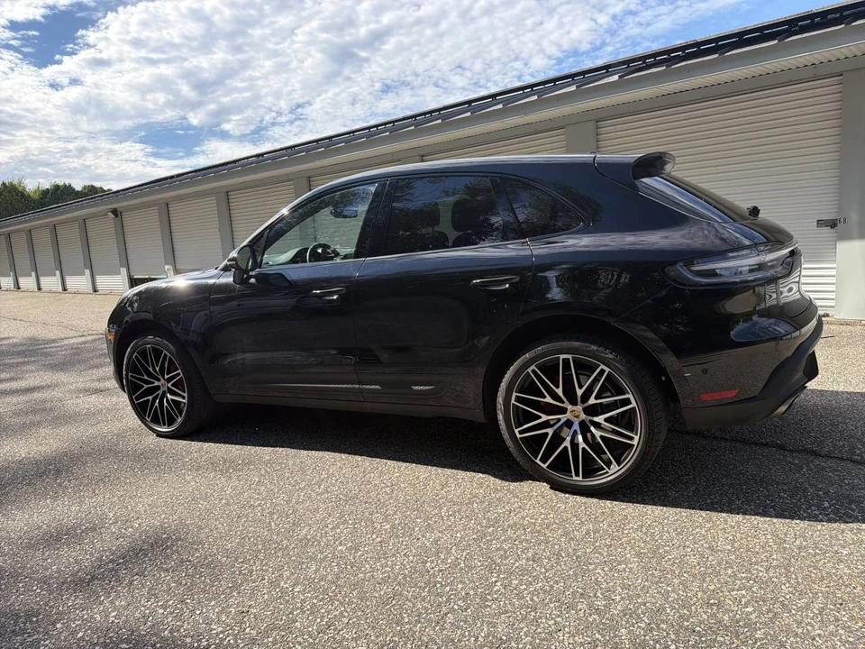 2024 Porsche Macan S - Image 3 of 5