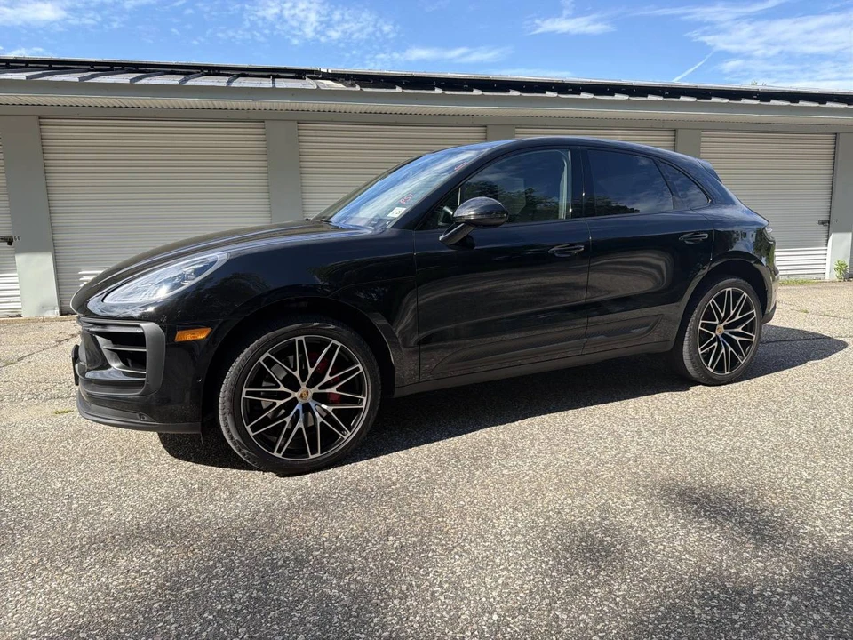 2024 Porsche Macan S - Image 2 of 5