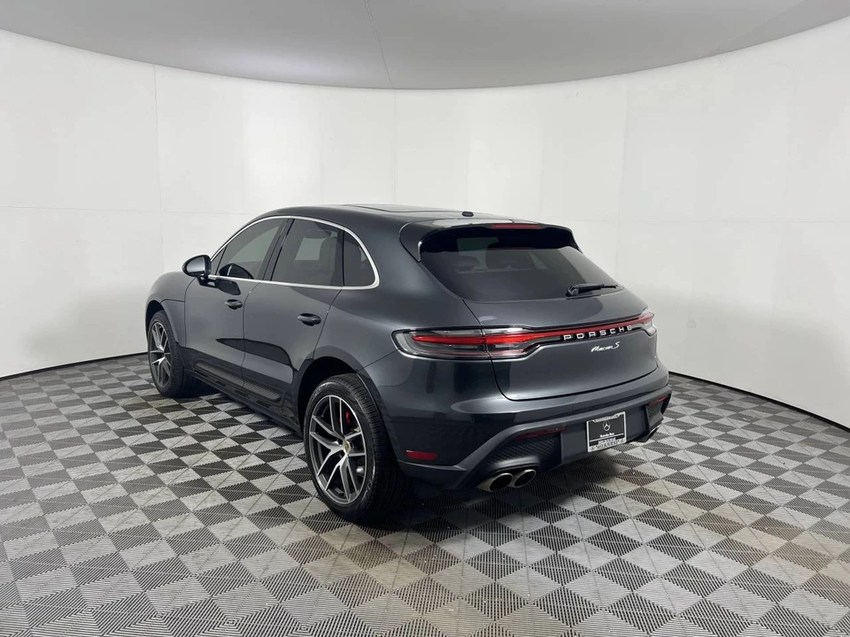 2024 Porsche Macan S - Image 3 of 5