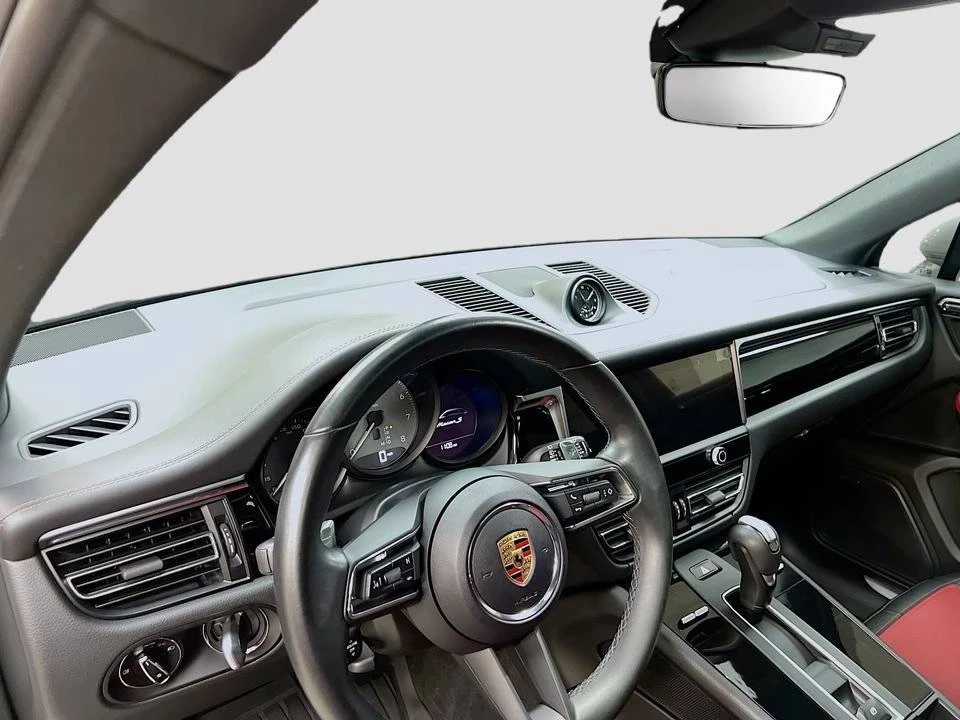 2024 Porsche Macan S - Image 4 of 5