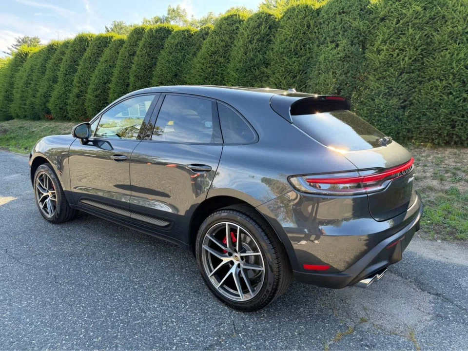 2024 Porsche Macan S - Image 3 of 5