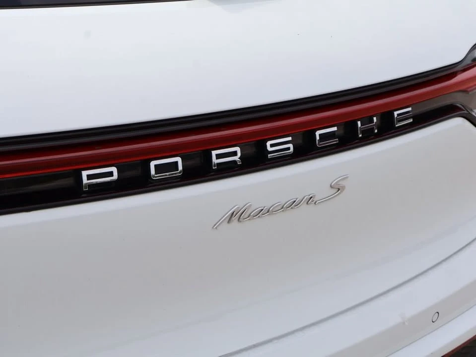 2024 Porsche Macan S - Image 6 of 20