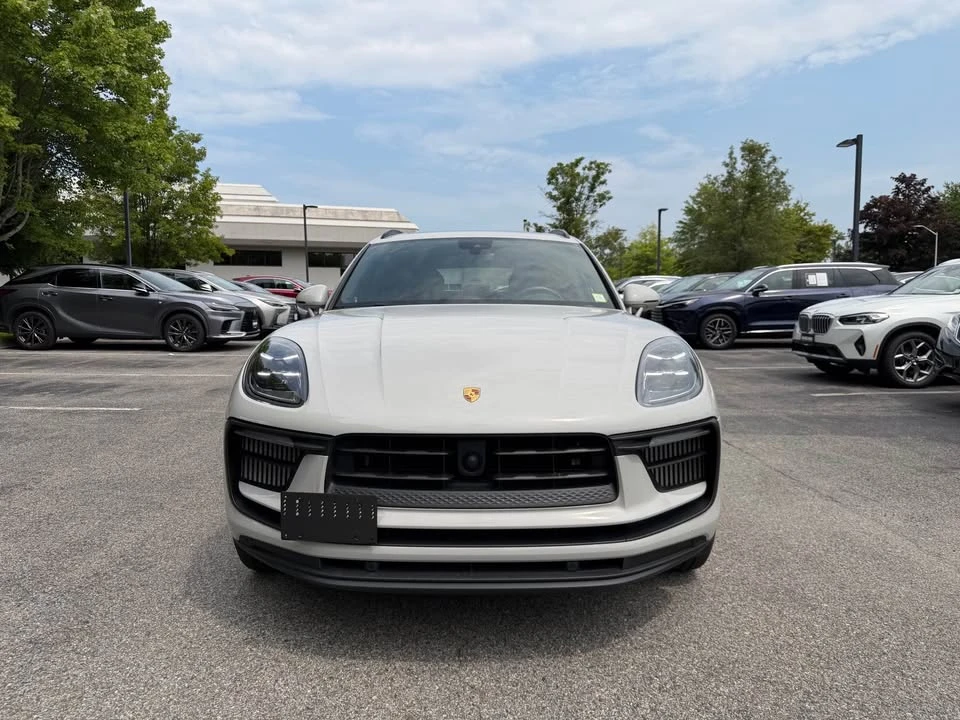 2024 Porsche Macan S - Image 2 of 14