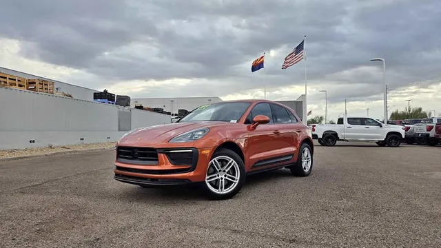 2024 Porsche Macan S Sport Utility 4D