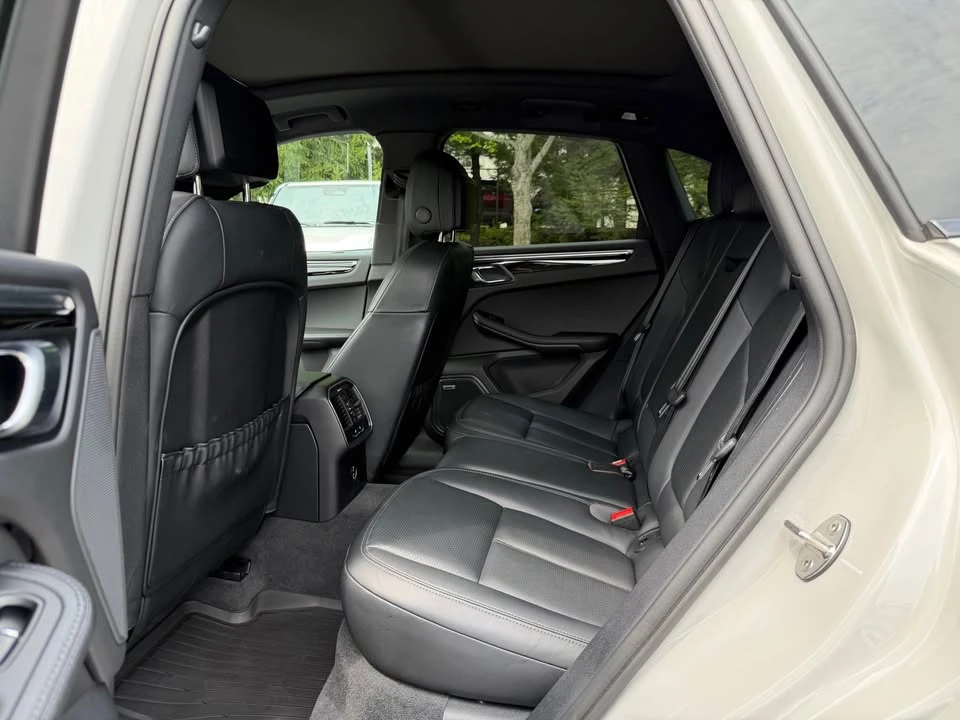 2024 Porsche Macan S - Image 10 of 14