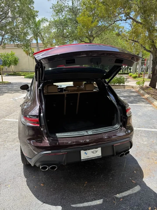 2024 Porsche Macan S - Image 9 of 19