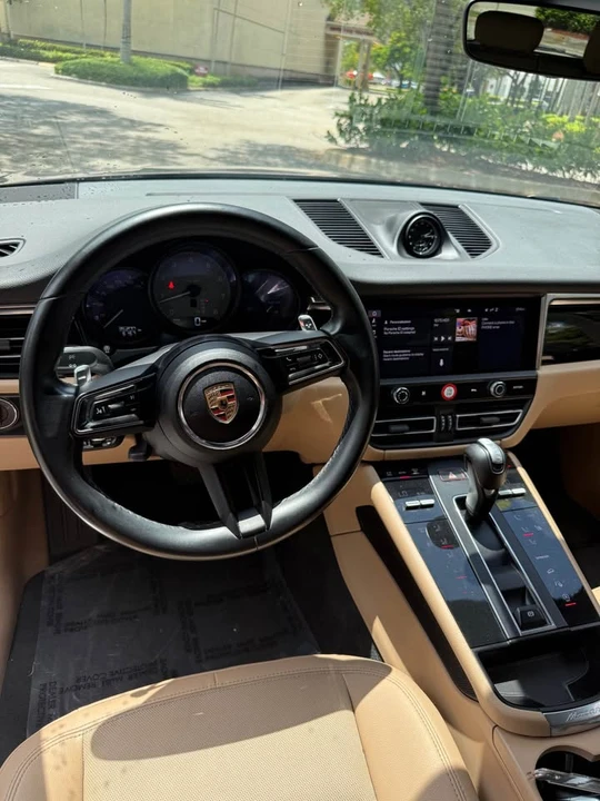 2024 Porsche Macan S - Image 15 of 19