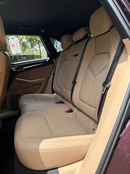 2024 Porsche Macan S - Image 17 of 19