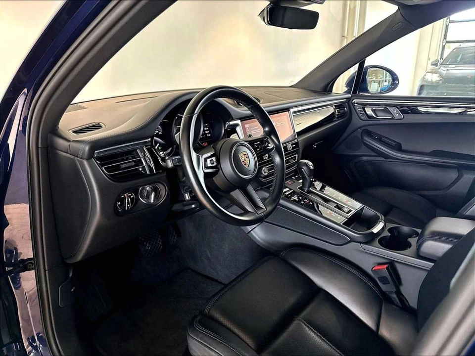 2024 Porsche Macan S - Image 4 of 4