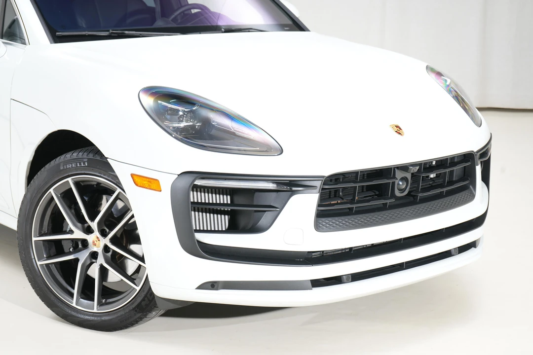 2024 Porsche Macan S - Image 22 of 31