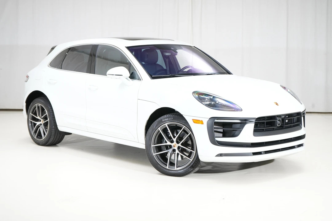 2024 Porsche Macan S - Image 21 of 31