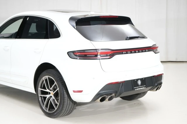 2024 Porsche Macan S - Image 16 of 21