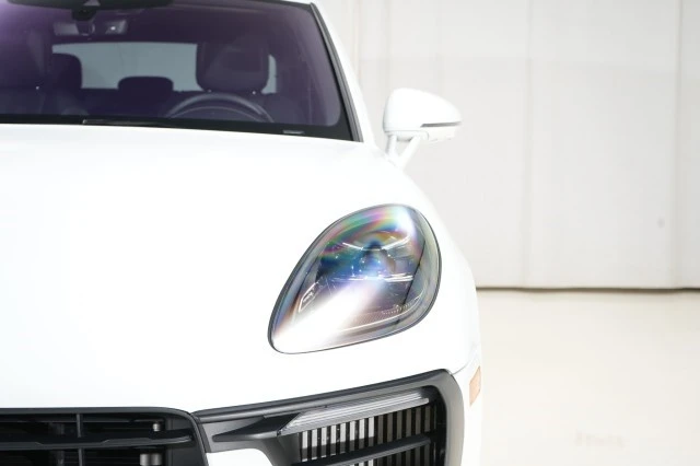 2024 Porsche Macan S - Image 6 of 21